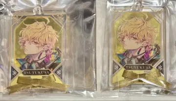 거품의 유크로니아 리본 타이 아크릴 플레이트 키체인 노주초