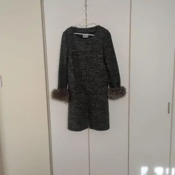 띠어리 럭스 블랙 트위드 코트 퍼 탈부착 가능 사이즈 38