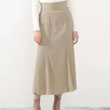새상품급 DRESKIP 도트 무늬 베이지 머메이드 롱 스커트 M