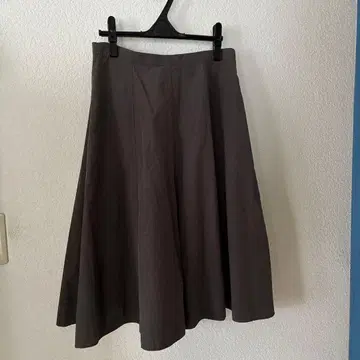 마가렛호웰 플레어 스커트 그레이