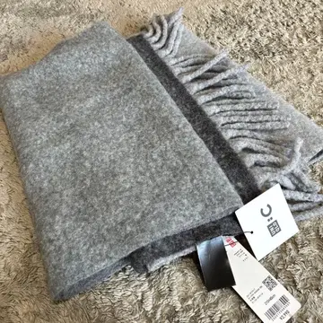 UNIQLO 미사용 새상품 수플레얀 챈키 스톨 그레이