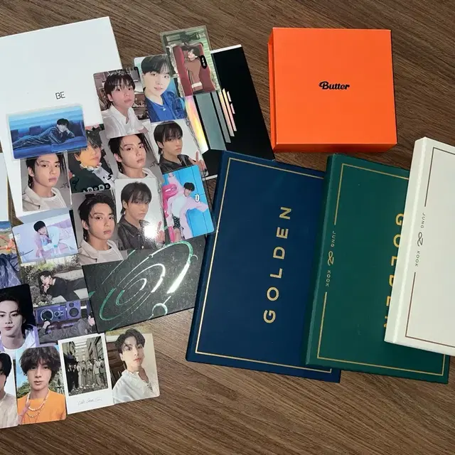 방탄소년단 bts 앨범및 포카 양도합니다