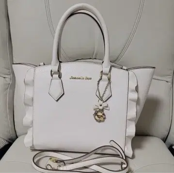 Samantha Thavasa 화이트 프릴 백