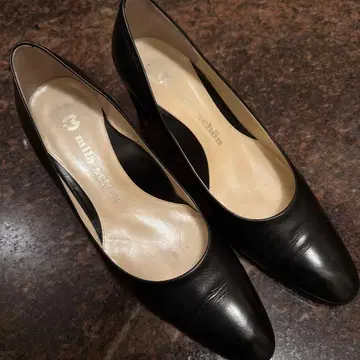 mila schon 블랙 펌프스