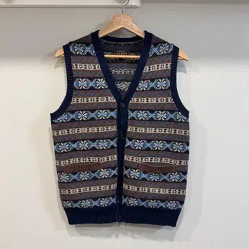 BEAMS PLUS 인디고 페어아일 니트 베스트 빔즈