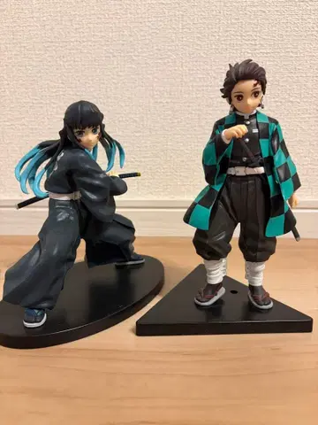 카마도 탄지로 & 토키토 무이치로 피규어 세트