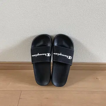 Champion 블랙 슬라이드 샌들 23.5cm