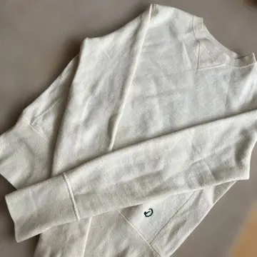 드레 스테리아 티셔츠 아이보리 used