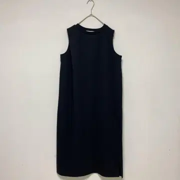 [ 마우지 ] 원피스 슬리브리스 사이드슬릿 코튼 혼방 롱 기장