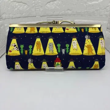 고양이와 UFO 패턴 가마구치 장지갑