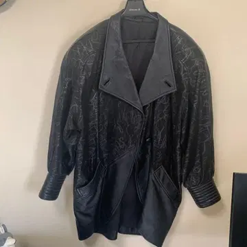 오버 사이즈 비대칭 가죽 자켓