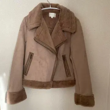 리엔다 무스탕풍 자켓