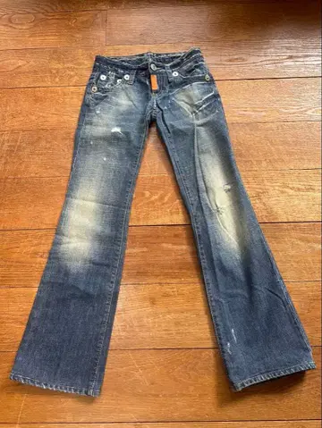 DSQUARED2 플레어 데님