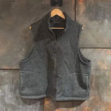 엔지니어드 가먼츠 하이 모크 니트 베스트 L 사이즈