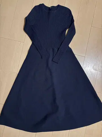 PLST 네이비 홀가먼트 니트 플레어 원피스 M