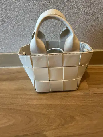 빔즈하트 숄더 화이트