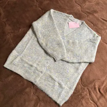 새상품 mily bilet V넥 가디건