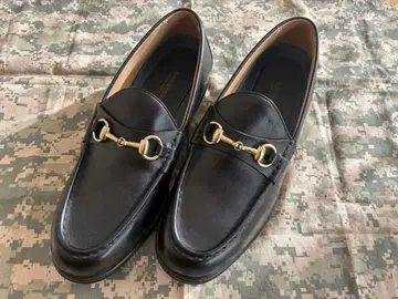 [ 미사용 ] BEAUTY&YOUTH 블랙 가죽 비트 로퍼