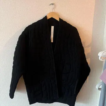 블랙 퀼팅 가디건 사이즈 6