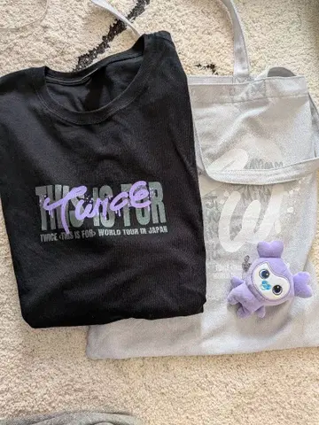 TWICE WORLD TOUR IN JAPAN 굿즈