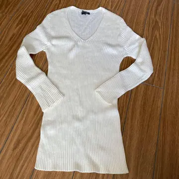 INDIVI 화이트 V넥 스웨터 38