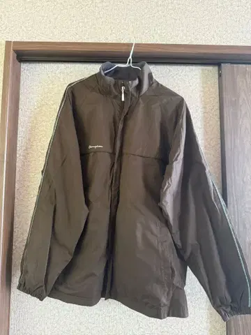 브라운 지퍼 달린 점퍼