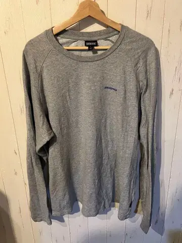 파타고니아 라이트웨이트 맨투맨 라이트 그레이 L