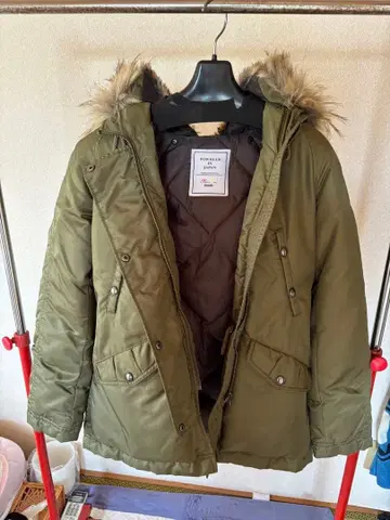 후드 부착 다운 자켓 올리브 그린