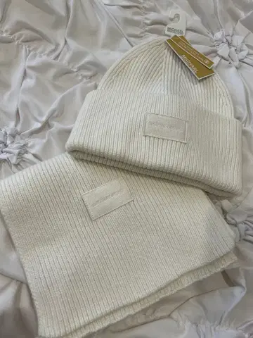 MICHAEL KORS 화이트 니트 모자 머플러 세트