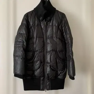 블랙 다운 자켓