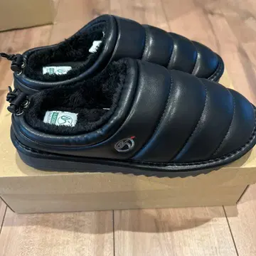 FREAK'S STORE 퍼 포함 슬립온 캠핑 모카신