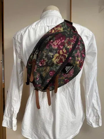 GREGORY 그레고리 테일메이트 M 상당 가든 태피스트리 바디백