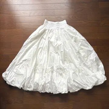 emmi 에미 밑단 벌룬 퍼지는 플레어 스커트 여성용 화이트 S