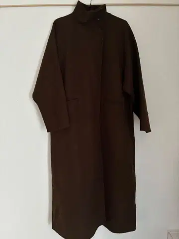 [ Hella ] 브라운 롱 코트 스탠드 카라