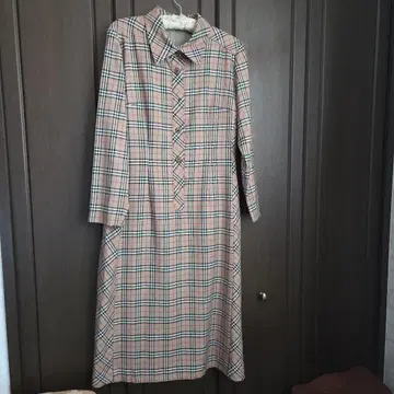 체크 무늬 베이지 셔츠 원피스 긴팔