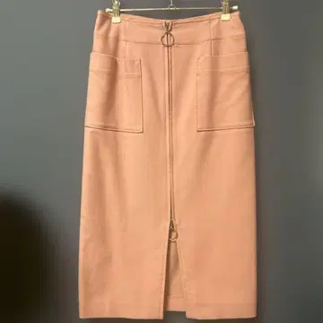 NOBLE 핑크 타이트 스커트 무릎 기장