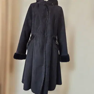 토카 안감 전체 보아 후드 부착 코트 사이즈 6