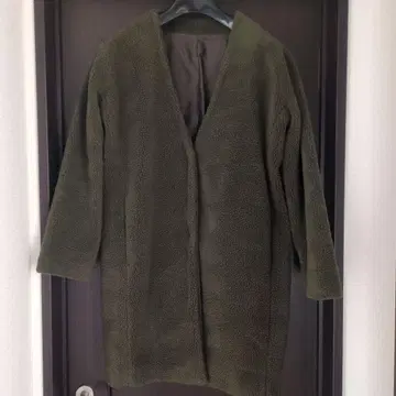 올리브 그린 보아 롱 코트 보아 플리스 카키