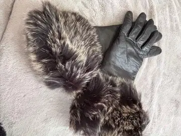 가죽 퍼 롱 그로브 블랙