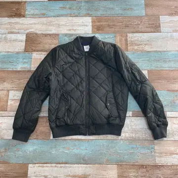 GAP 블랙 퀼팅 자켓 M 사이즈