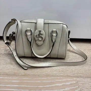 새상품급 질스튜어트 숄더백 베이지