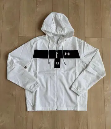 새상품 언더아머 윈드 브레이커 M 화이트 방풍 자켓 스포츠
