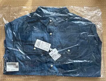 르 쿠르 블랑 블루 데님 셔츠 사이즈 38 펄 버튼