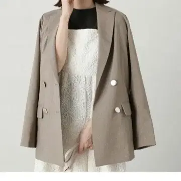 새상품급 NaturalBeautyBasic 베이지 테일러드 자켓 M