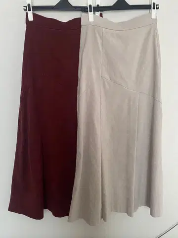 버건디 화이트 스웨이드풍 타이트 스커트
