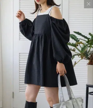 [ 새상품급 ] Kastane 카스타네 자카드 미니 원피스 블랙