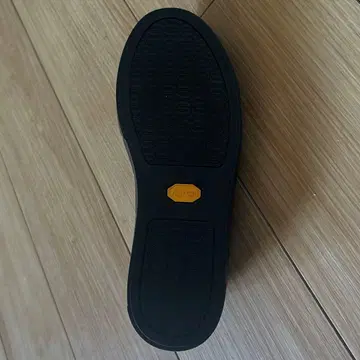 미사용 사카구치 이치 24.5cm 가죽 슬립온 신발 vibram