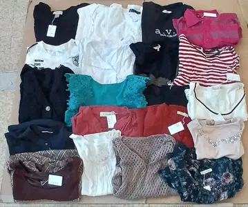 묶음 판매 여성용 의류 53점 새상품급 브랜드