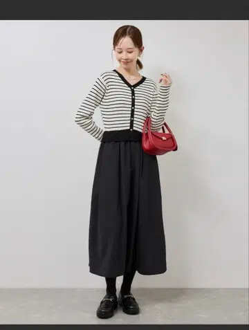 로페피크닉 스트라이프 패턴 긴팔 가디건 & 플레어 스커트