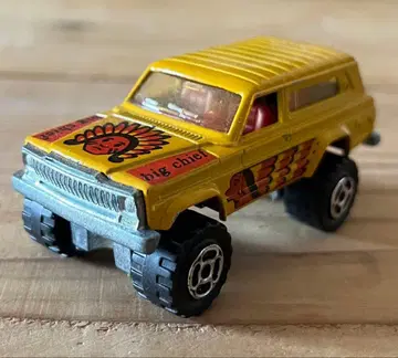 빈티지 마조렛 지프 체로키 미니카 인디언